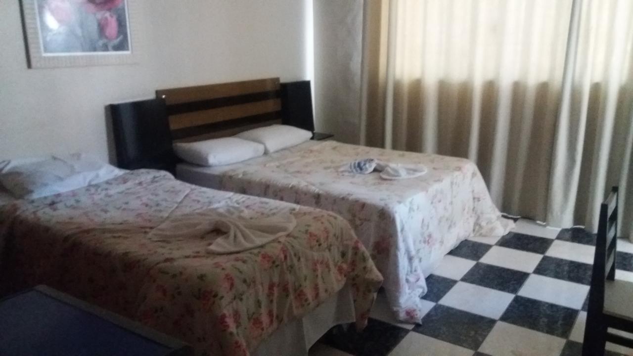 Hotel Elite Luziânia Kültér fotó