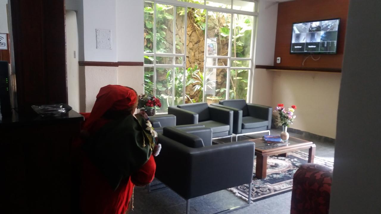 Hotel Elite Luziânia Kültér fotó