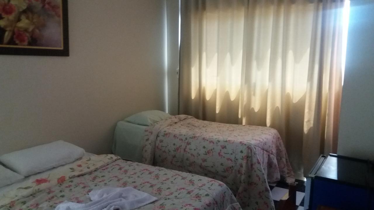 Hotel Elite Luziânia Kültér fotó